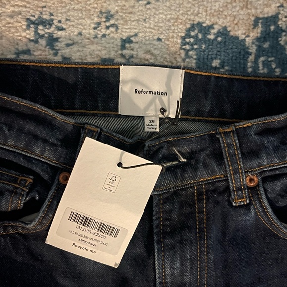 Val 90s Mid Rise Straight Jeans NWT - Picture 6 of 6